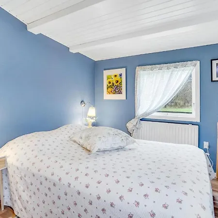 Stunning In With Kitchen Feriehus *