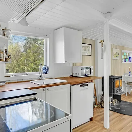 Stunning In With Kitchen Feriehus