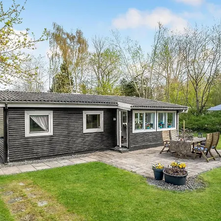 Feriehus Stunning In With Kitchen Eskebjerg